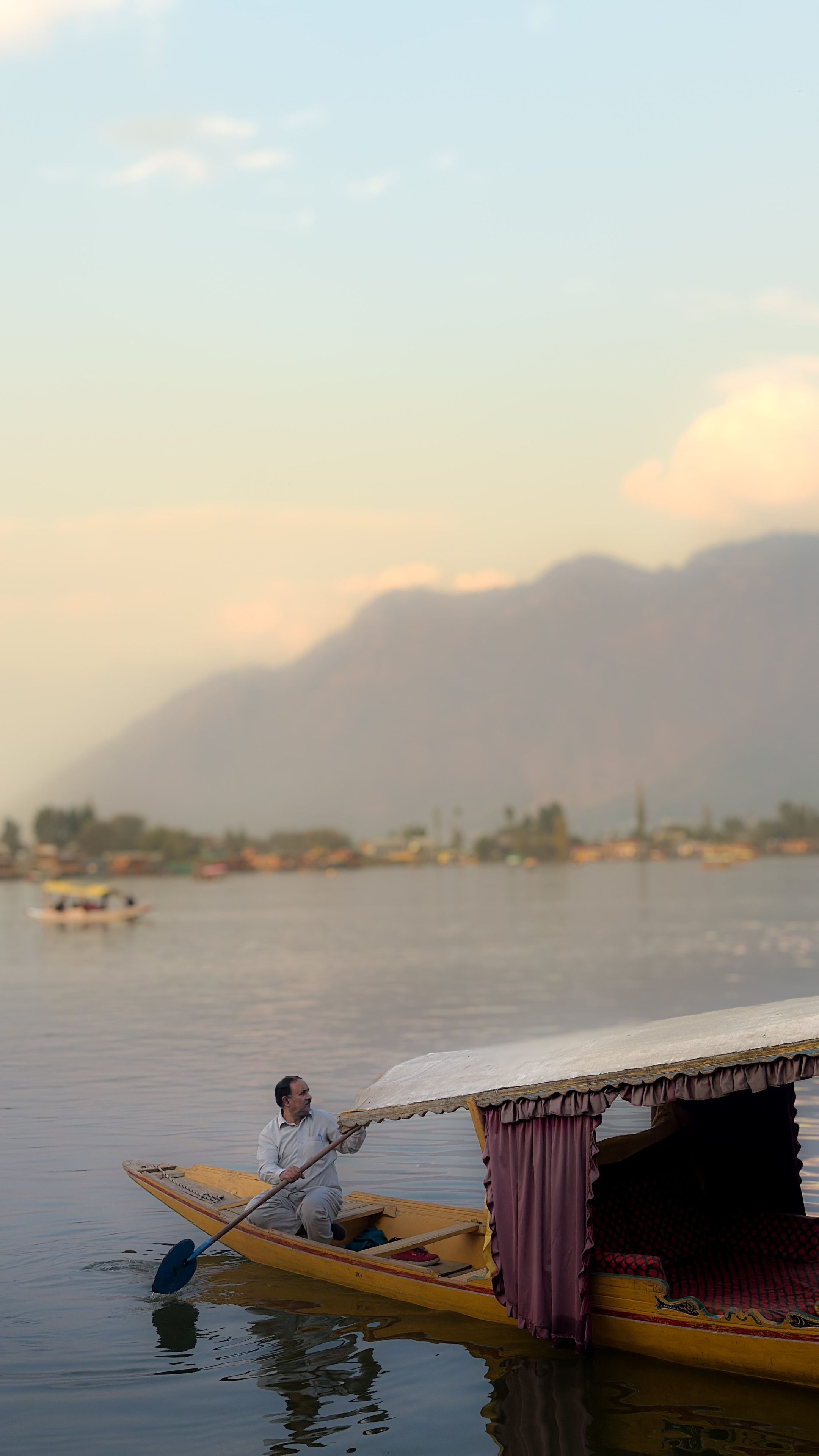 Kashmir tour packages - Vinayak Holidays